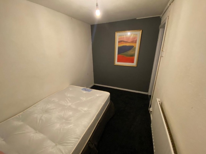 One Bedroom Flat Jones Cameron